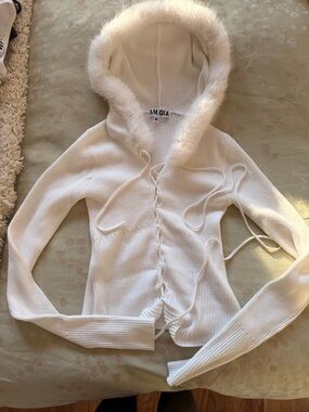 I.AM.GIA White Ribbed Lace-Up Hooded Cardigan with Faux-Fur Trim